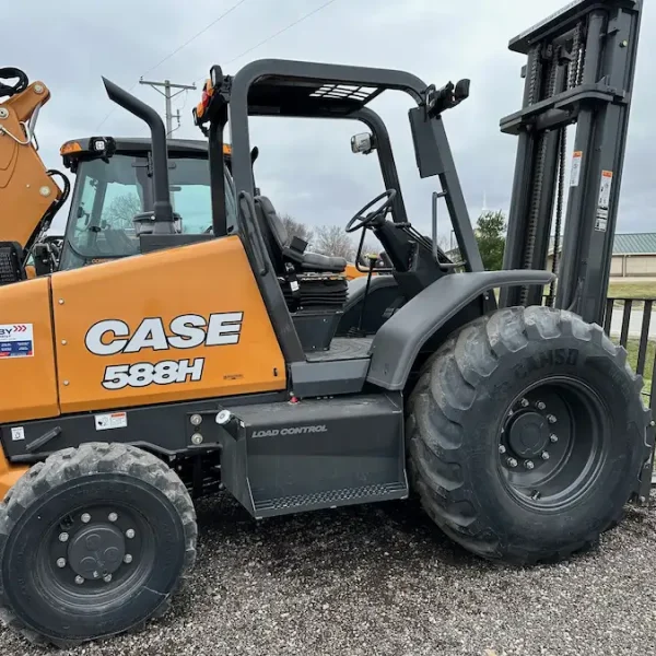 CASE 588H Rough Terrain Forklift - NRC790018