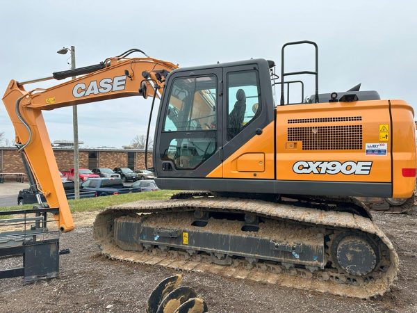 CASE CX190E Full-Size Excavator - NPS8G1142