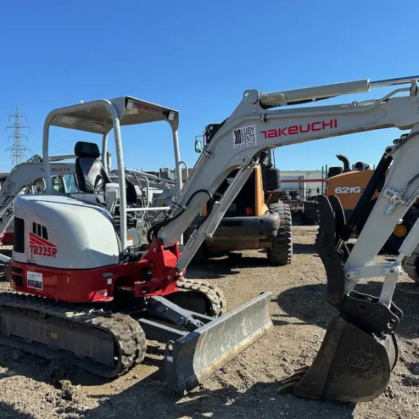 Takeuchi TB335R-R Compact (mini) Excavator - 135300261