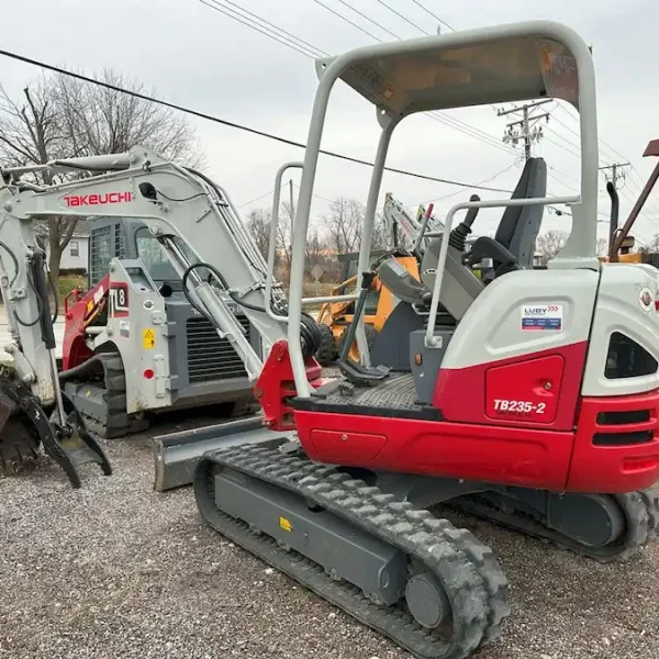 2021 Takeuchi TB235-2R Compact (Mini) Excavator - 123602312