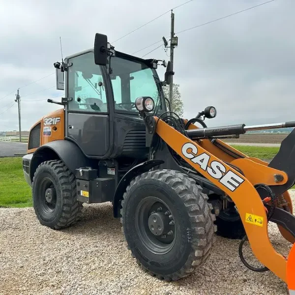 2024 CASE 321F Compact Wheel Loader - EQ0034191