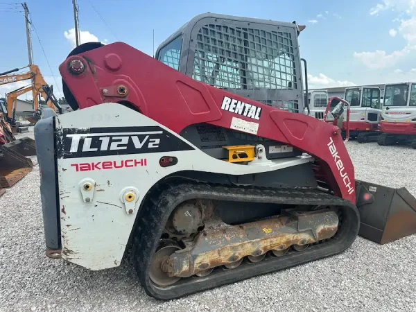 2017 Takeuchi TL12V2-CR Compact Track Loader - EQ0036492