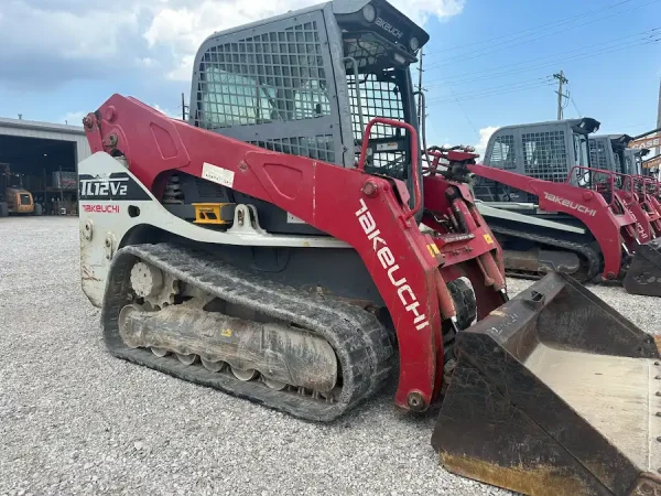 2018 Takeuchi TL12V2-CR Compact Track Loader - EQ0036491