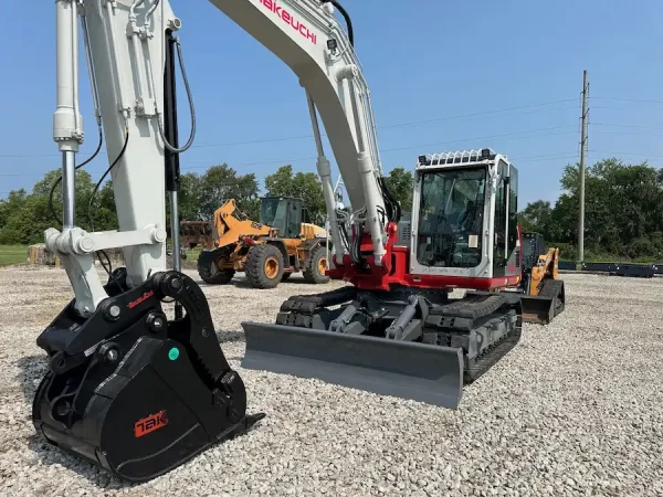 2024 Takeuchi Compact Excavator TB2150R-CL - EQ0032254