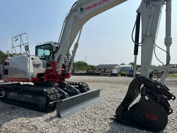 2024 Takeuchi Compact Excavator TB2150R-CL - EQ0032254