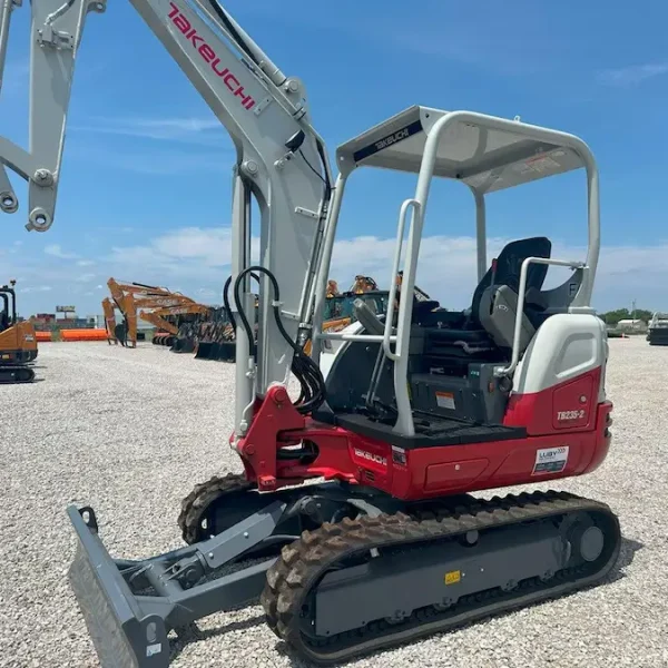 2024 Takeuchi Compact (Mini) Excavator TB235-2R - EQ0026733