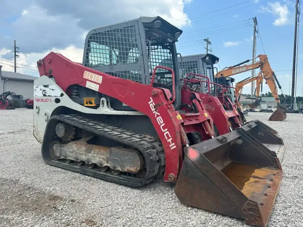 2016 Takeuchi TL12V2-CR Compact Track Loader - EQ0036489