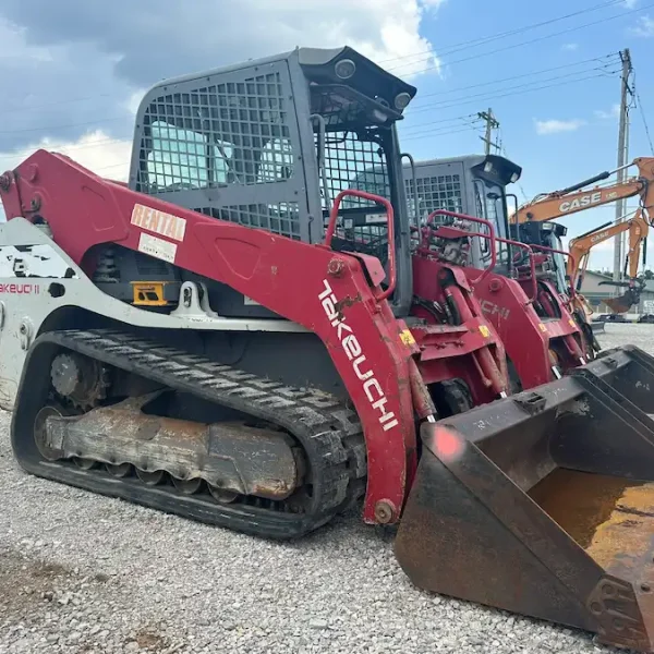 2016 Takeuchi TL12V2-CR Compact Track Loader - EQ0036489