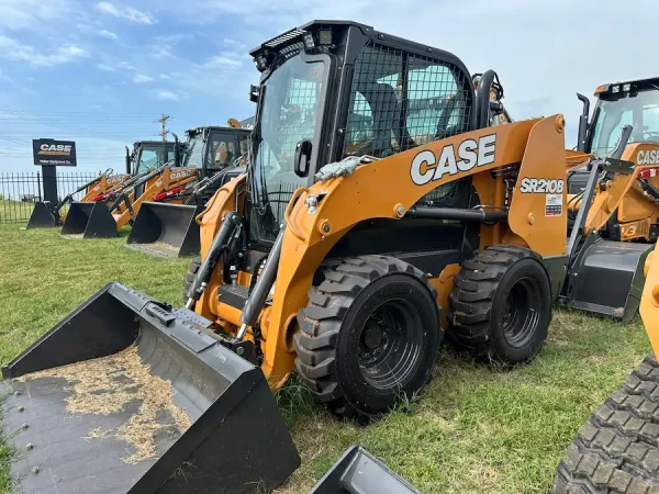 2024 CASE SR210B Skid Steer Loader - EQ0037021