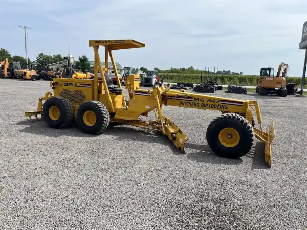 1992 GEHL MG747 Motor Grader - 06980014