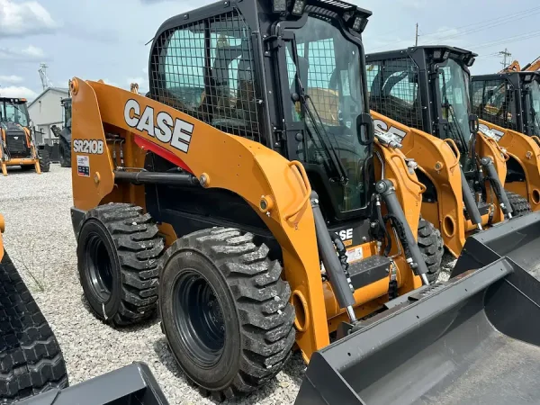 2024 CASE SR210B Skid Steer Loader - EQ0032118