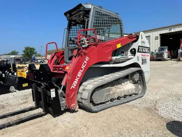 2020 Takeuchi TL12R2-CRH Compact Track Loader - EQ0030118