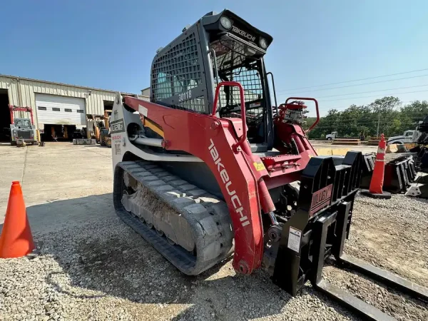 2020 Takeuchi TL12R2-CRH Compact Track Loader - EQ0030118